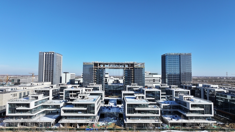 保定市蓮池區：優環境、抓招商、促發展_fororder_圖片三：深圳園外景。（王勇供）