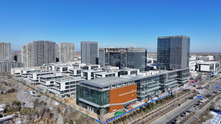 保定市蓮池區：以項目建設促進經濟發展_fororder_4