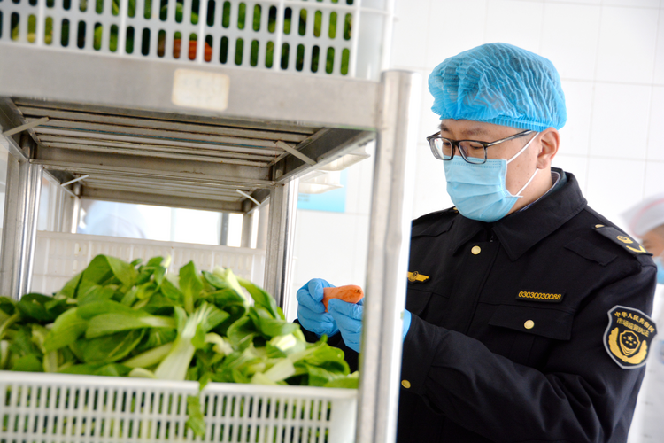 河北秦皇島：護航開學季 築牢校園食品“安全網”