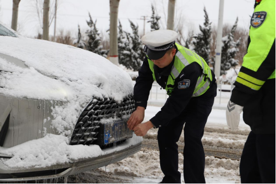 圖片默認標題_fororder_（國際在線圖片新聞）河北青縣積極應對暴雪天氣：多舉措全方位保暢490