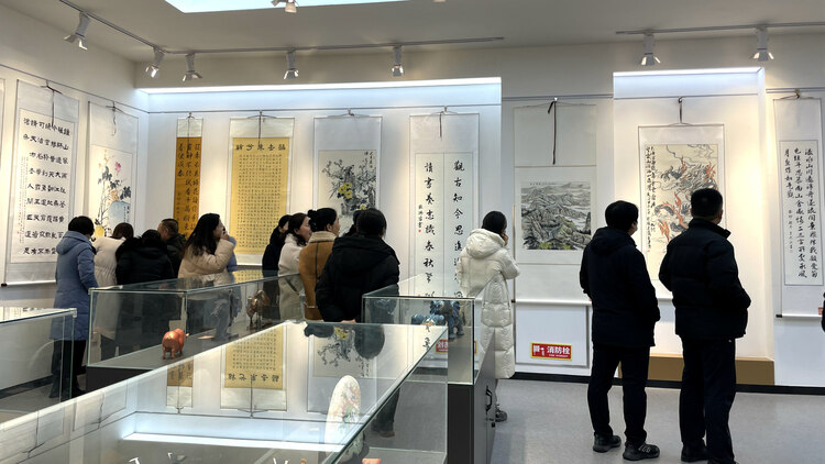 河北唐縣：舉辦“我們的節日•元宵”暨2024年“賞年畫 過大年”專題展_fororder_唐縣開展“我們的節日•元宵”暨2024年“賞年畫 過大年”專題展現場