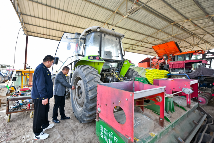 河北邯鄲冀南新區：農資檢查護春耕_fororder_河北邯鄲冀南新區：農資檢查護春耕411