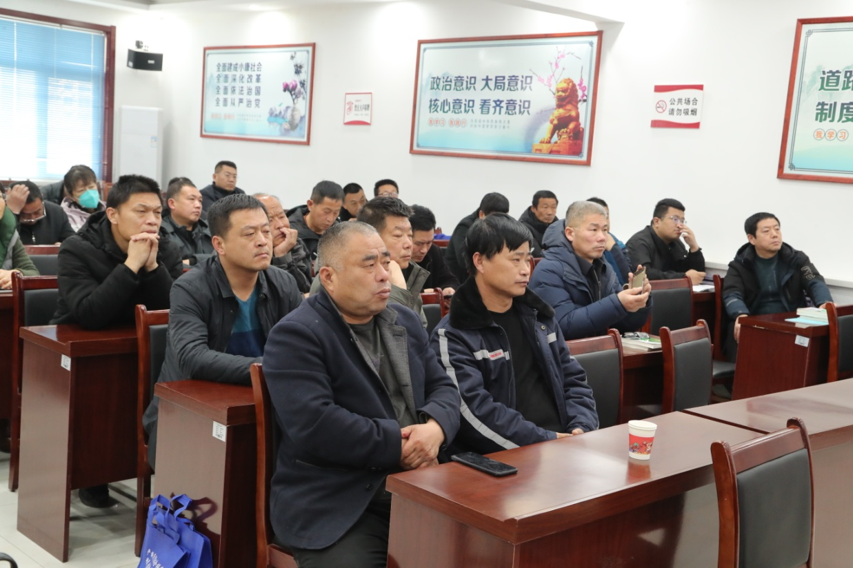 河北東光：專家指導助春耕 科學管理穩增收_fororder_圖片 2