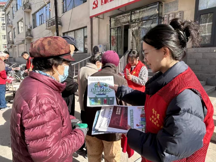 石家莊市新華區：公益大集進社區 貼心服務暖人心_fororder_圖片 3
