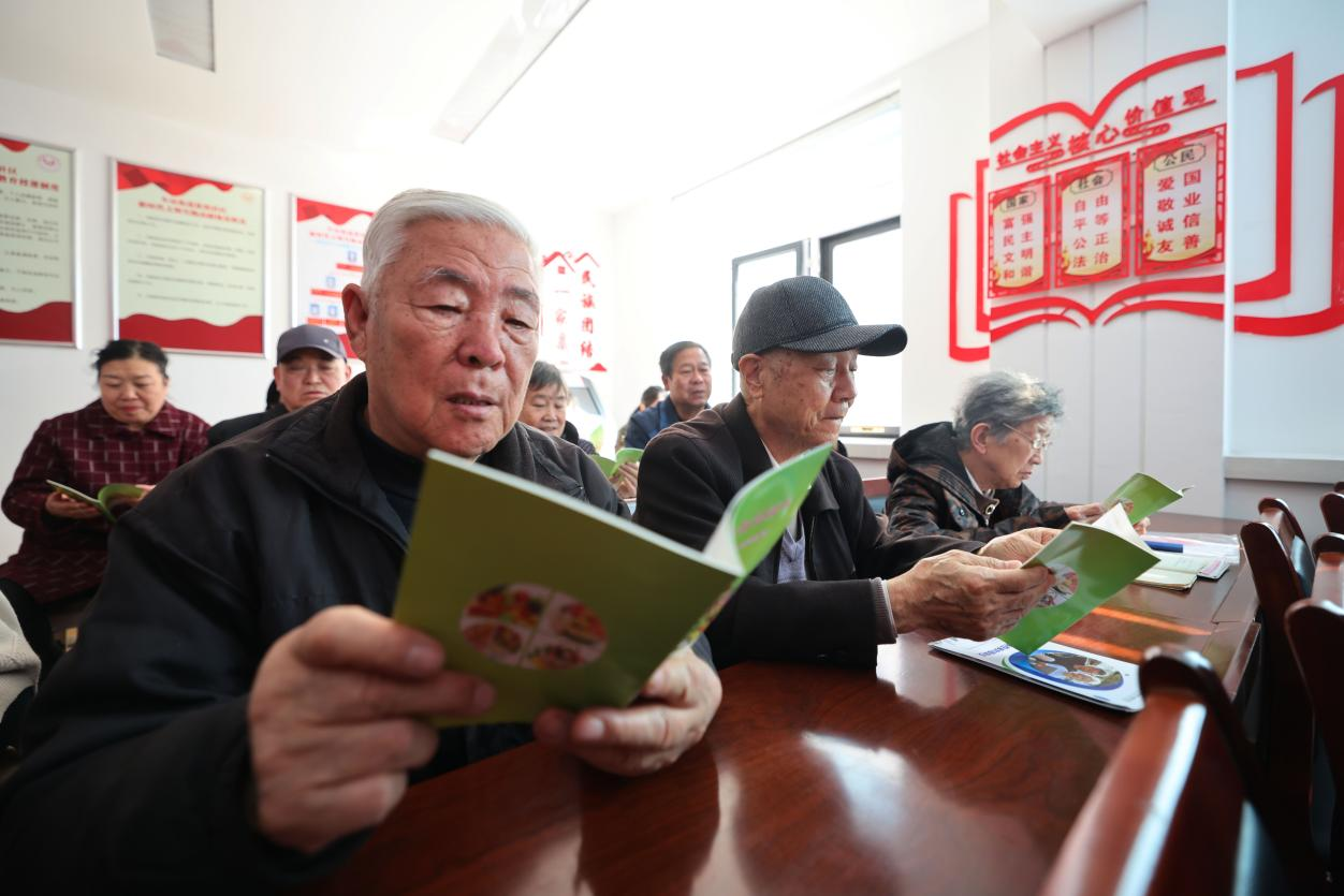 滄州市新華區：食品安全進社區 守護健康好生活_fororder_圖片 4