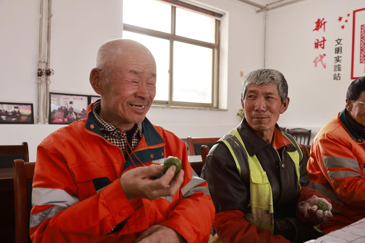 滄州市新華區：搭建“七彩之家” 為民服務在身邊_fororder_圖片 4