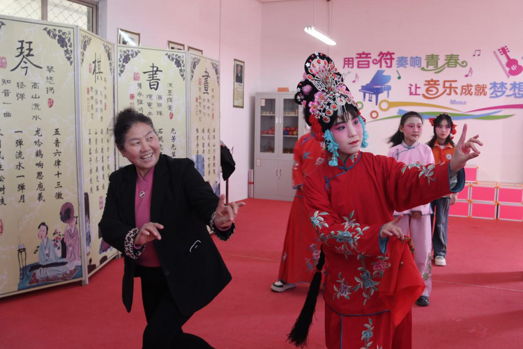 河北青縣：戲曲進校園 非遺共傳承_fororder_圖片 4