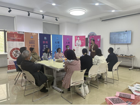裕華路街道遠見社區開展“智慧父母引領家庭教育 青年人才加速城市創新”主題活動_fororder_裕華路街道遠見社區開展“智慧父母引領家庭教育 青年人才加速城市創新”主題活動787