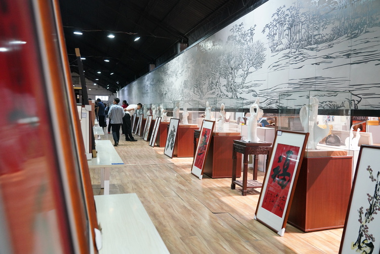 唐山市開平區首家骨質瓷文化藝術博物館揭牌_fororder_圖4.JPG