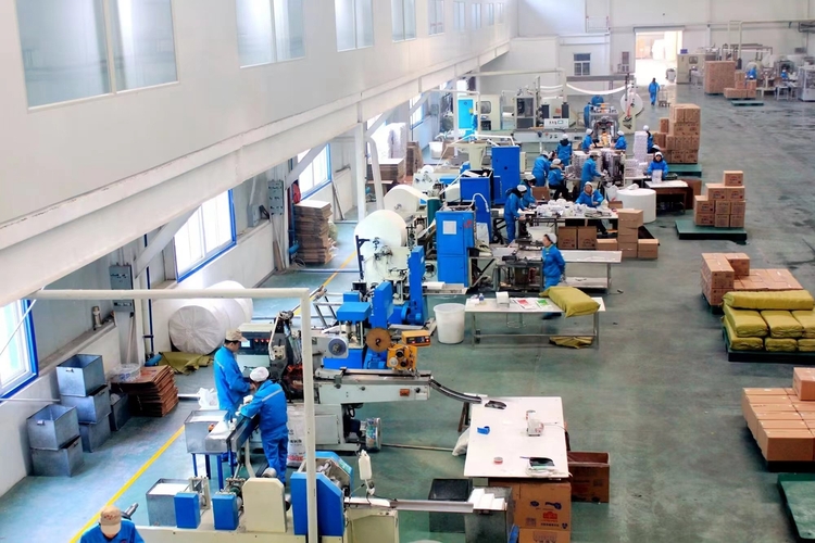 保定市滿城區：享譽全國 “紙”“衛”匠心_fororder_圖為滿城生活用紙企業車間 攝影 黃夢娟
