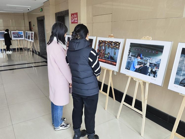 河北平泉：多彩活動迎“五一”國際勞動節_fororder_圖片 2