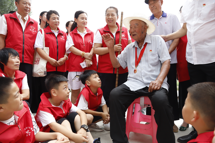 河北青縣：“追尋紅色印記”慶“七一” 文明實踐活動展風采_fororder_圖片 4