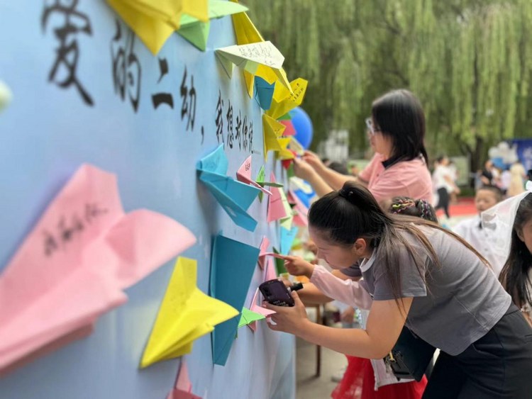 河北唐縣第二幼兒園舉行十週年慶典_fororder_圖片 3