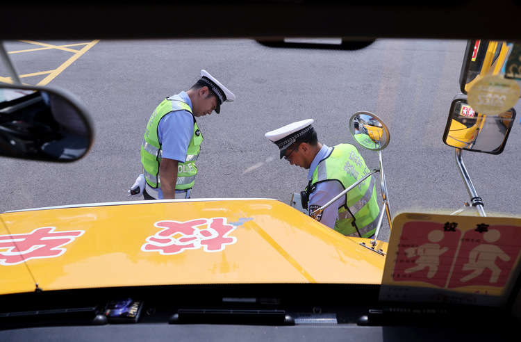 石家莊市鹿泉區：護航開學季 校車安全 大檢查_fororder_圖1