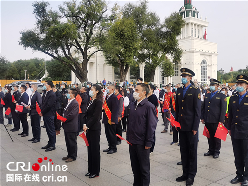 共度中秋國慶 攜手圓夢冰城 哈爾濱市舉行“我們的節日·中秋”主題實踐活動_fororder_1_副本