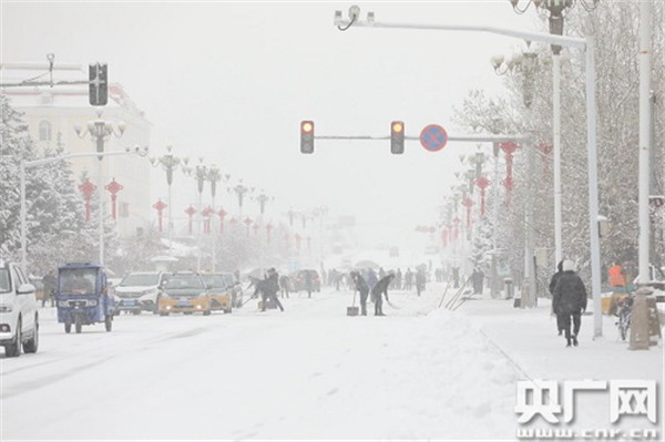 黑龍江漠河：迎入秋以來最大降雪 雪深超10釐米_fororder_W020201027518124774717