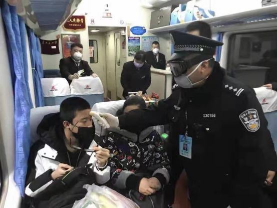 黑河：疫情當前，人民警察不退