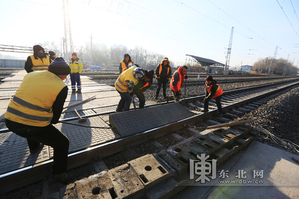 哈市拆除鐵路道口80載交通“栓塞”今“治愈”