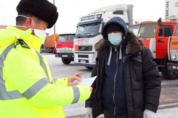 黑河交警支隊多措並舉 防疫戰時保民生