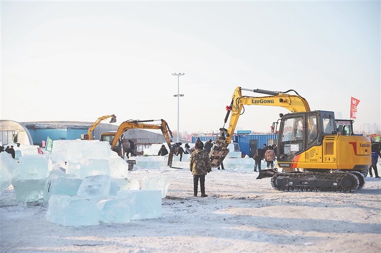 哈爾濱冰雪大世界 冰建施工正式開始