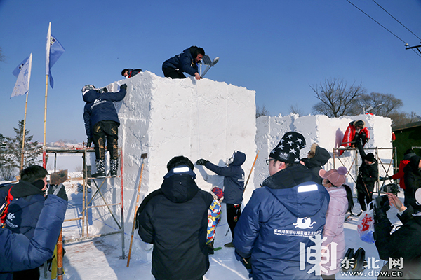 首屆長嶺湖國際雪雕冰雕藝術創意大賽啟幕