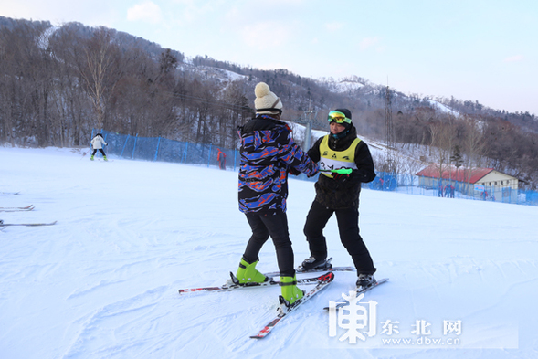 50元滑一天 亞布力體育訓練基地讓大眾愛上冰雪