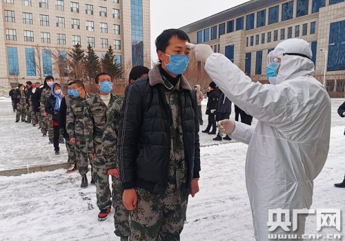 黑龍江海倫市：400人包機赴寧波務工 點對點勞務輸出促增收固脫貧