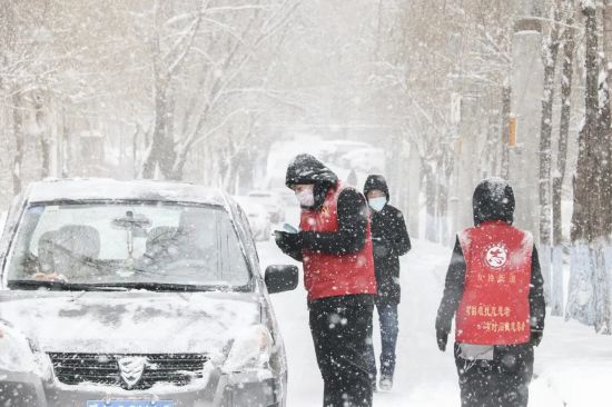 風雪戰疫人！因為有你，春天可期……