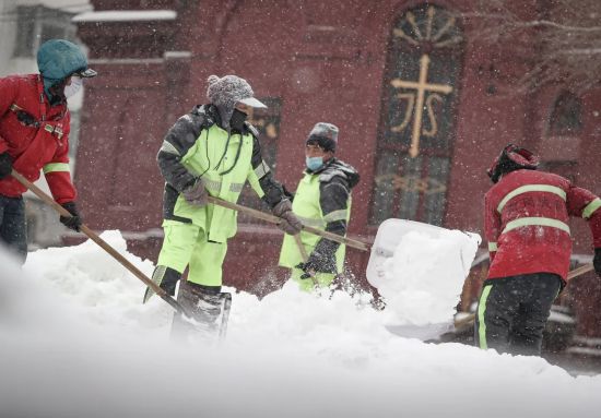 風雪戰疫人！因為有你，春天可期……