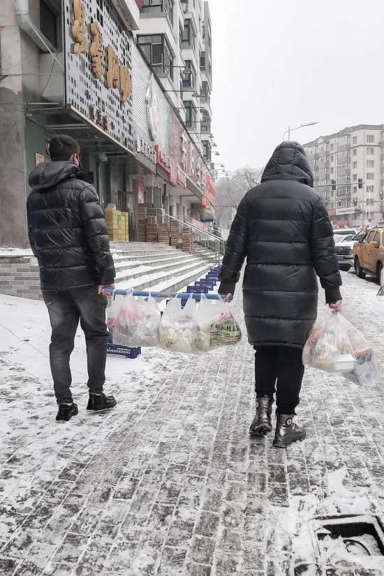 風雪戰疫人！因為有你，春天可期……