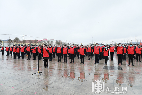 漠河市舉辦“向黨看齊·圓夢北極”主題實踐活動