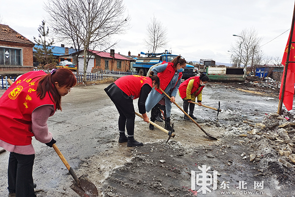 漠河市舉辦“向黨看齊·圓夢北極”主題實踐活動