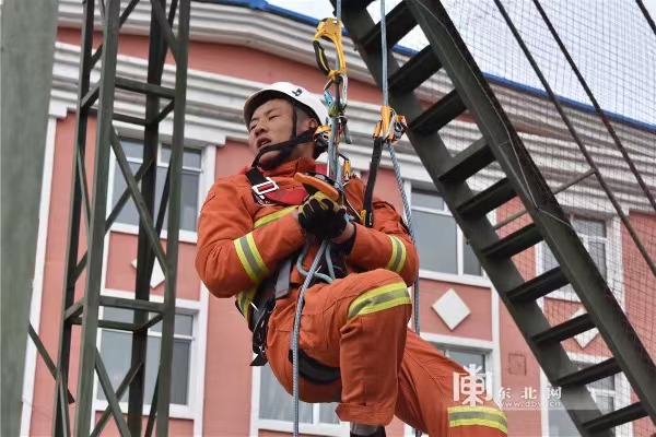 大興安嶺加強地空滅火攻堅力量 築牢祖國北疆生態安全“防護墻”