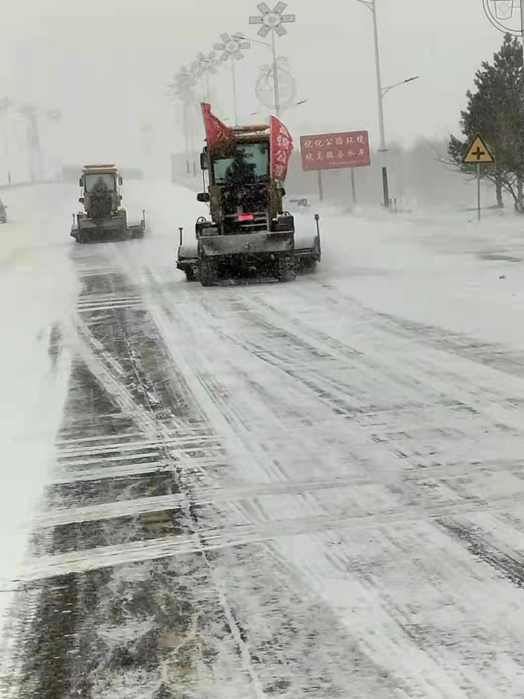 富錦市：積極應對降雪保農業設施安全