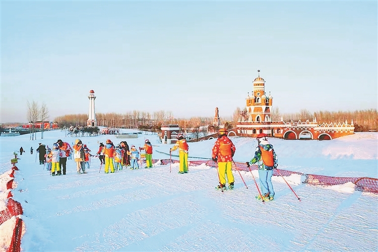 冬奧風持續勁吹 冰雪旅遊熱騰騰