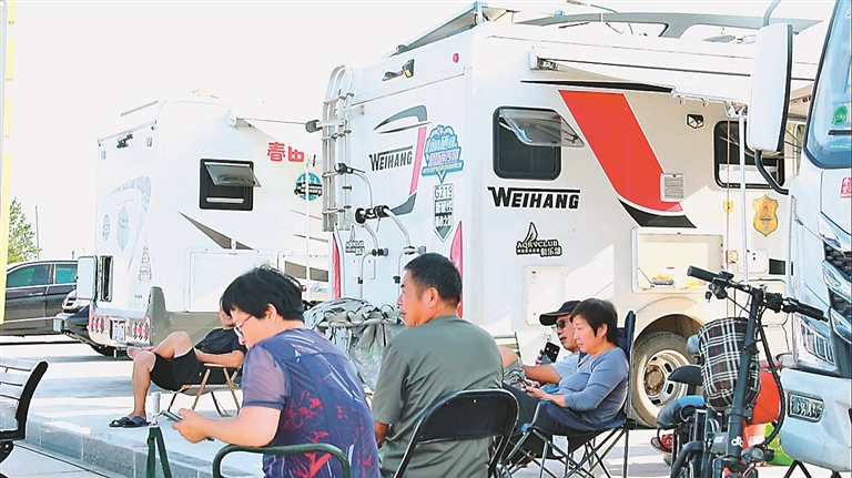 房車開向18℃的大興安嶺