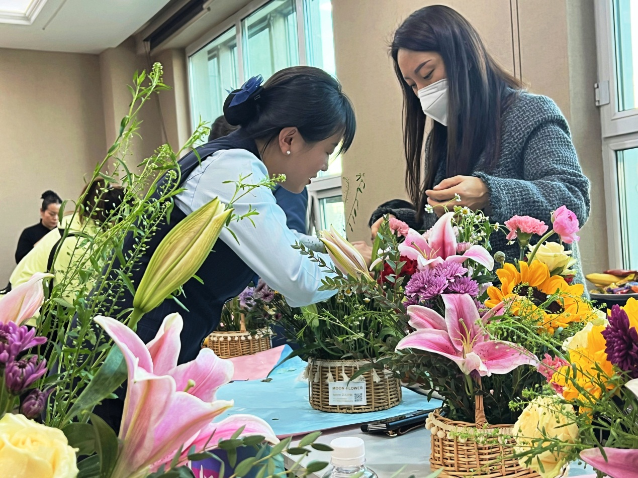 弦歌不輟 芳華永續 建設銀行黑龍江省分行真誠呵護最美的“她”_fororder_圖片3