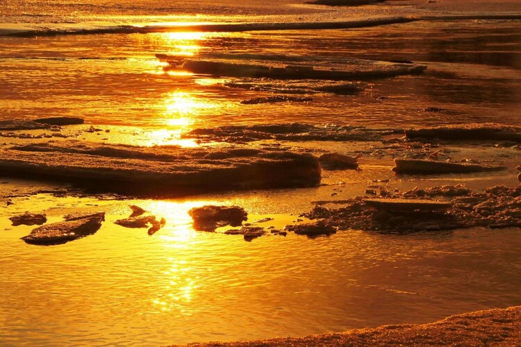 冰河落日圓 海林夕陽美