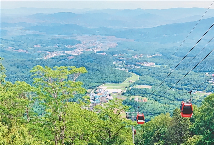 夏日有涼方 避暑到龍江