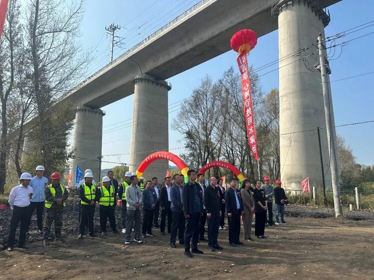 勃利速度！城鎮居民飲水安全保障工程輸水項目管線全部貫通_fororder_640