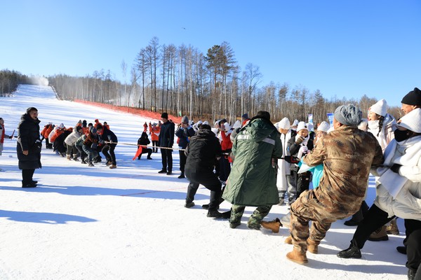 中國·大興安嶺第二屆極地森林冰雪嘉年華開幕式暨漠河北極滑雪場首滑式舉行_fororder_LOCAL1699016238481EQPVRE26BZ