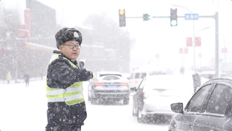 雞西市：提前預警 以雪為令 高效應對極端天氣_fororder_圖片3