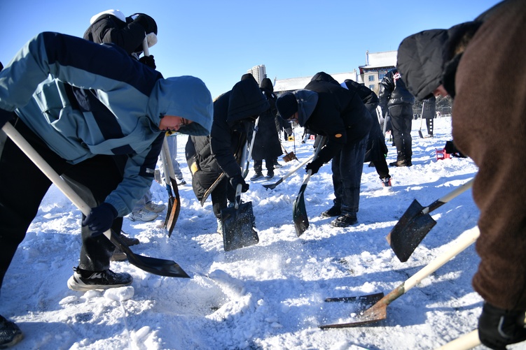 熱“雪”鑄“明珠”！這所學校跨年方式太硬核