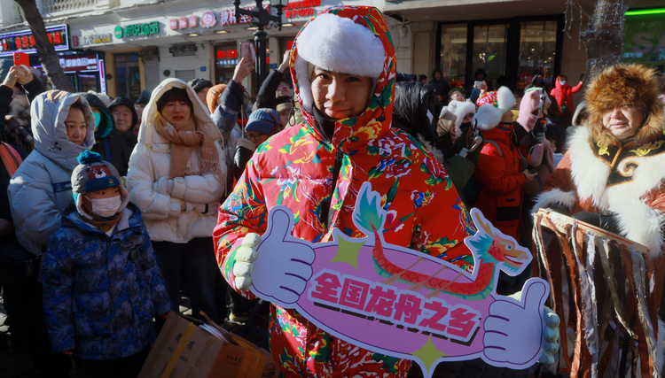 讓文化軟實力成為冰雪産業的硬支撐——龍江冰雪旅遊成為“現象級頂流”的生動實踐