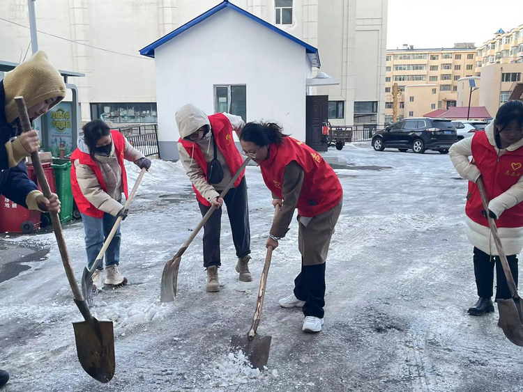 黑龍江撫遠市委編辦搭建紅色議事平臺 點燃物業服務“紅色引擎”_fororder_圖片1