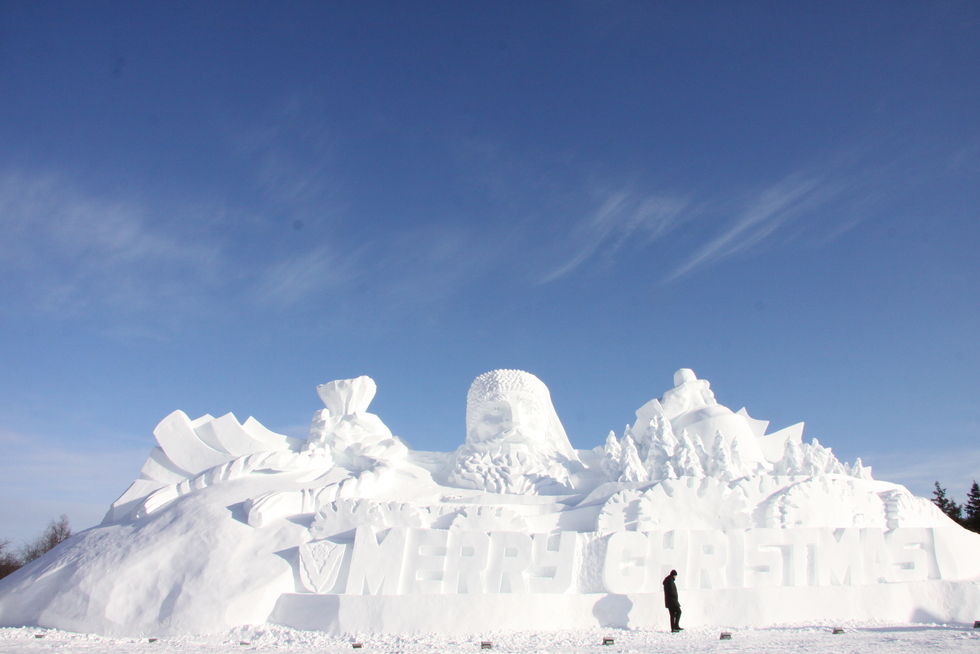 【黑龍江】【供稿】漠河北極村迪士尼雪雕園開門迎客