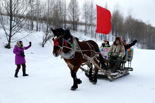 龍江森工柴河林區威虎山“雪村”正式開園