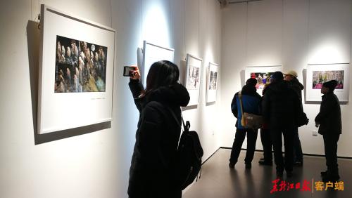 中俄國際攝影作品展在哈開展