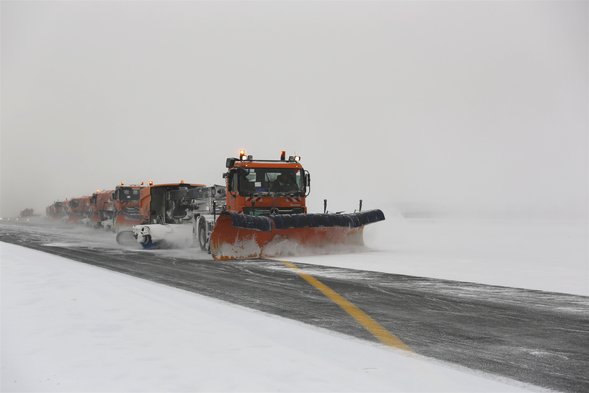 （已統一）【黑龍江】【供稿】哈爾濱機場積極應對降雪天氣