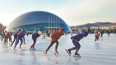 綏芬河：中俄青少年冰上聯誼